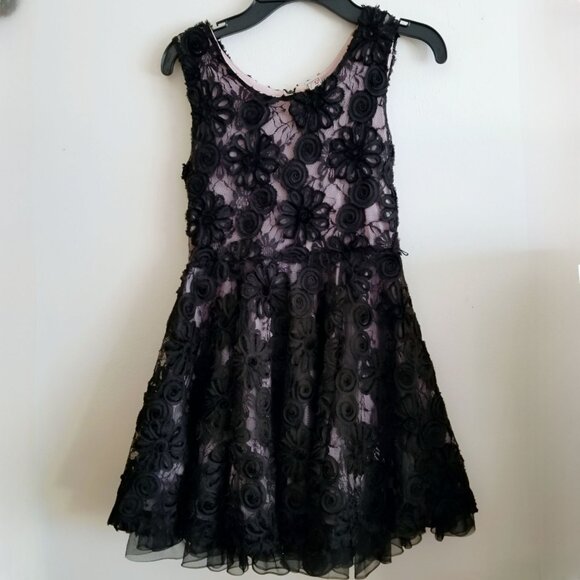 Girls Black Floral Lace Party Dress ✦ Knit Works ✦ Pink Lining ✦ Twirl Skirt 10 - Picture 5 of 6